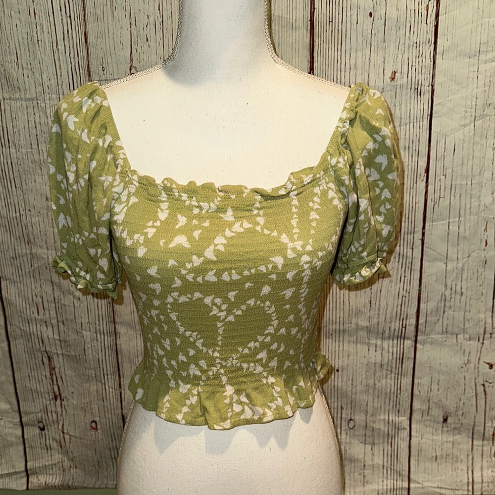 Green Puff Sleeve Crop Blouse with Ruffles